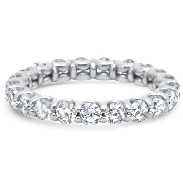 Shared-Claw Eternity Ring
