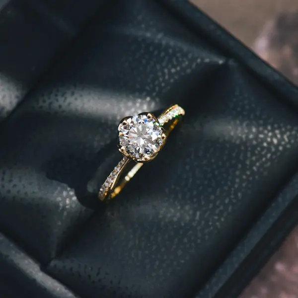 Petal Prong Round Engagement Ring