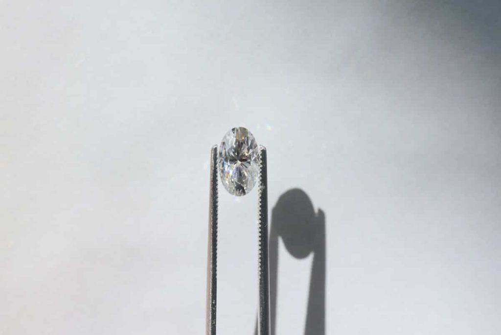 10x6mm oval moissanite