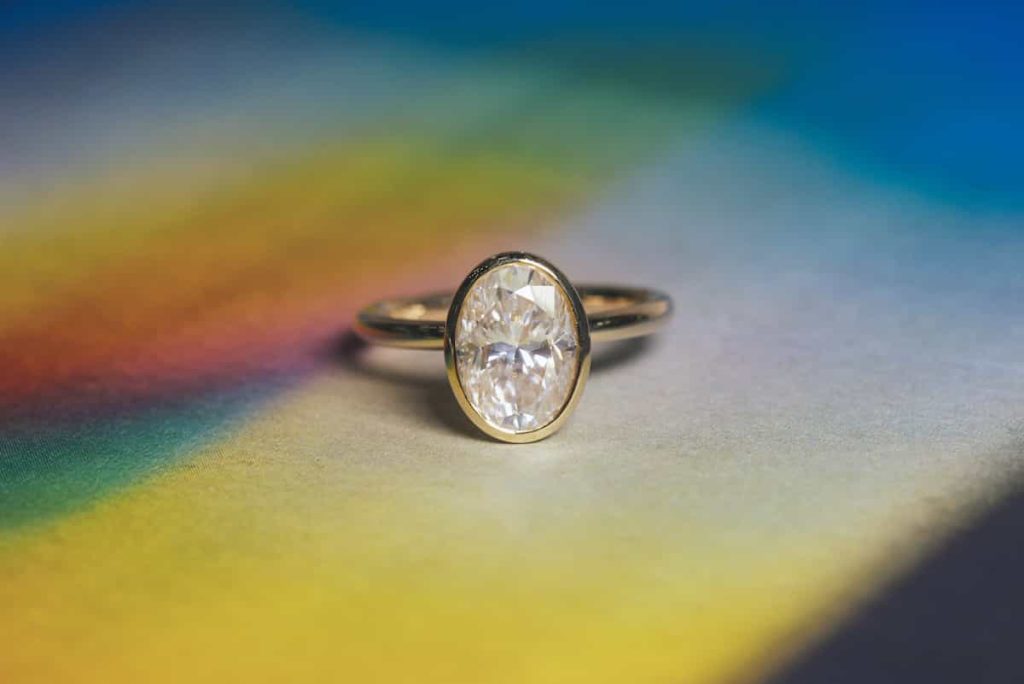 oval moissanite engagement ring