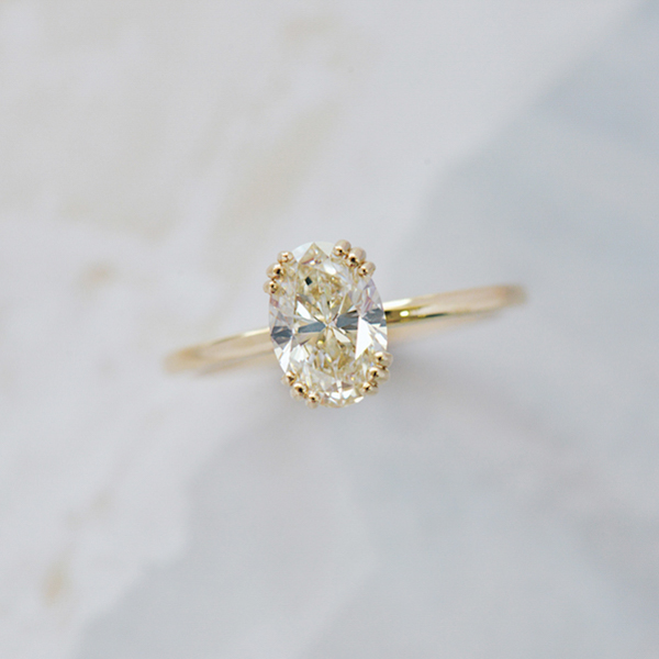 Classic Oval Engagement Ring With Tapered Band-top
