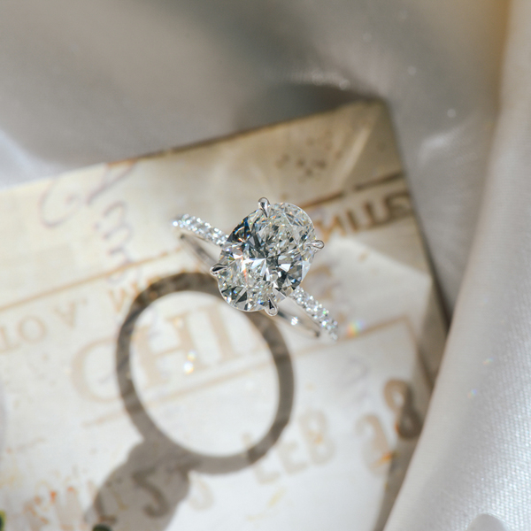 Solitaire Oval Engagement Ring With Pavé Band-top
