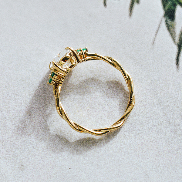 Oval 3-Stone Engagement Ring With Twist Band-profile