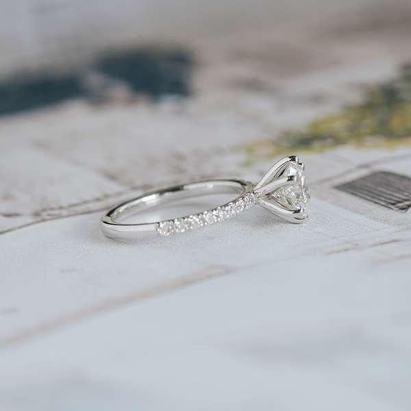 Round 6-Prong Engagement Ring With Round Prongs-side